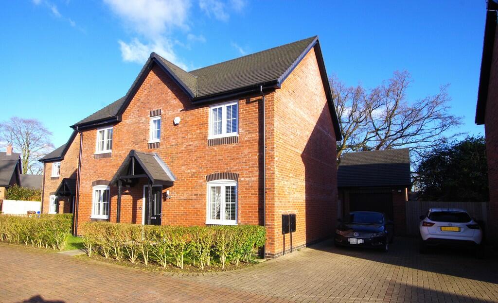 4 bedroom detached house for sale in Campion Way, Uttoxeter, ST14