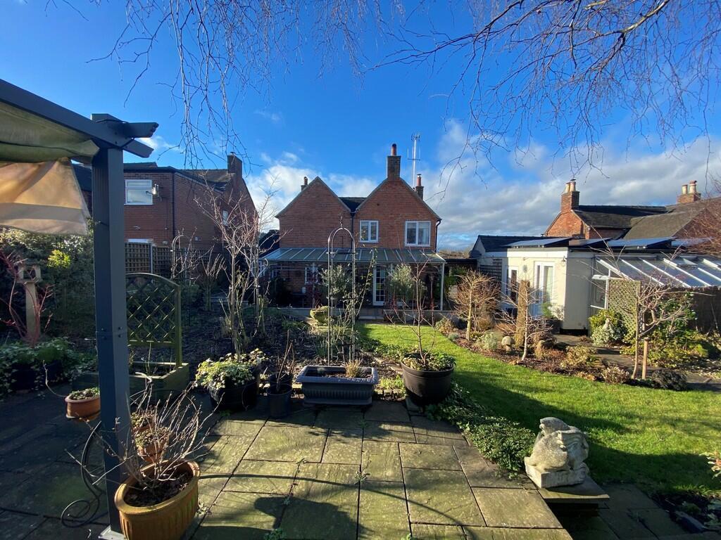 Additional property image - New Row, Draycott-in-the-clay