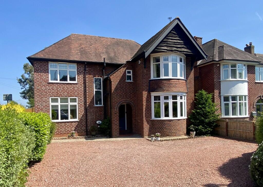 4 bedroom detached house for sale in Rowley Bank, Stafford, ST17