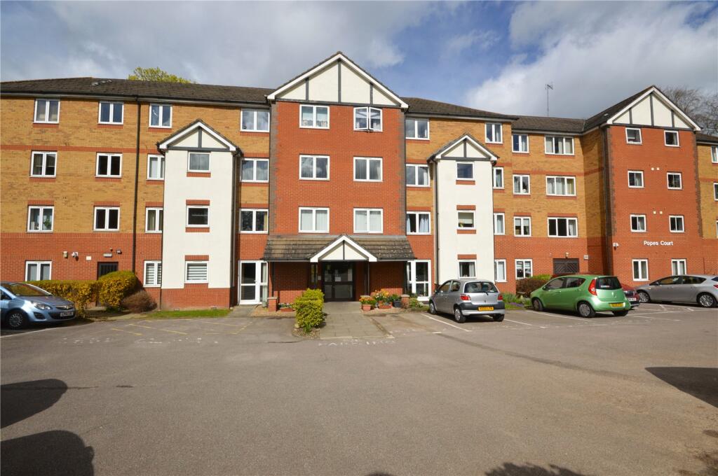 1 bedroom apartment for sale in Old Bedford Road, Luton, Bedfordshire, LU2