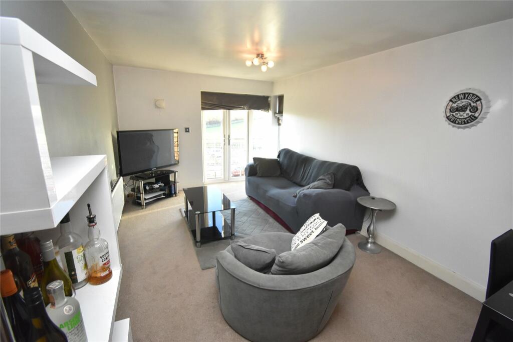 Additional property image - Old Watford Road, Bricket Wood, St. Albans, Hertfordshire, AL2