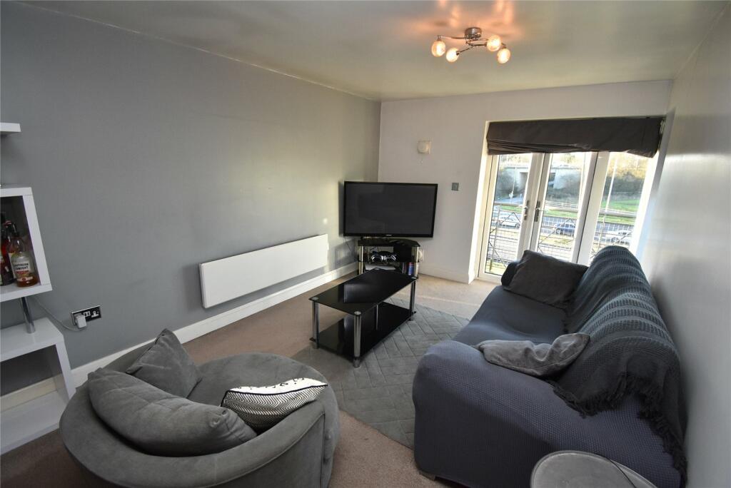 Additional property image - Old Watford Road, Bricket Wood, St. Albans, Hertfordshire, AL2
