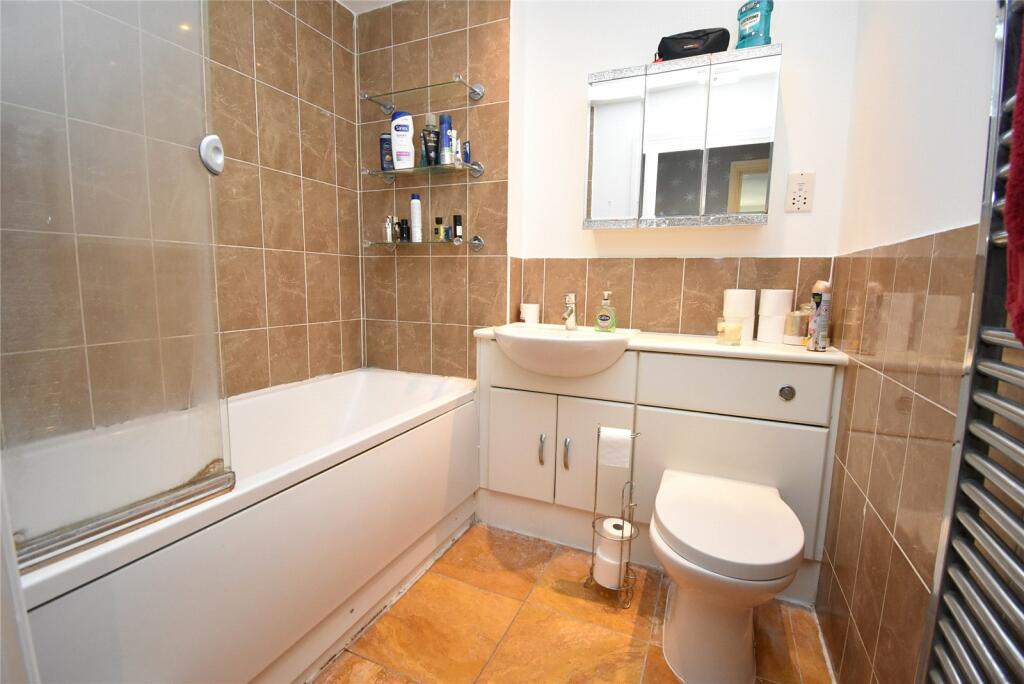 Additional property image - Old Watford Road, Bricket Wood, St. Albans, Hertfordshire, AL2