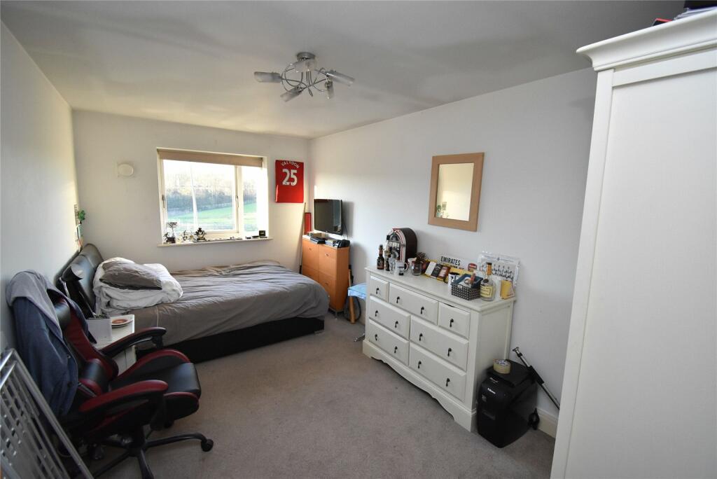 Additional property image - Old Watford Road, Bricket Wood, St. Albans, Hertfordshire, AL2