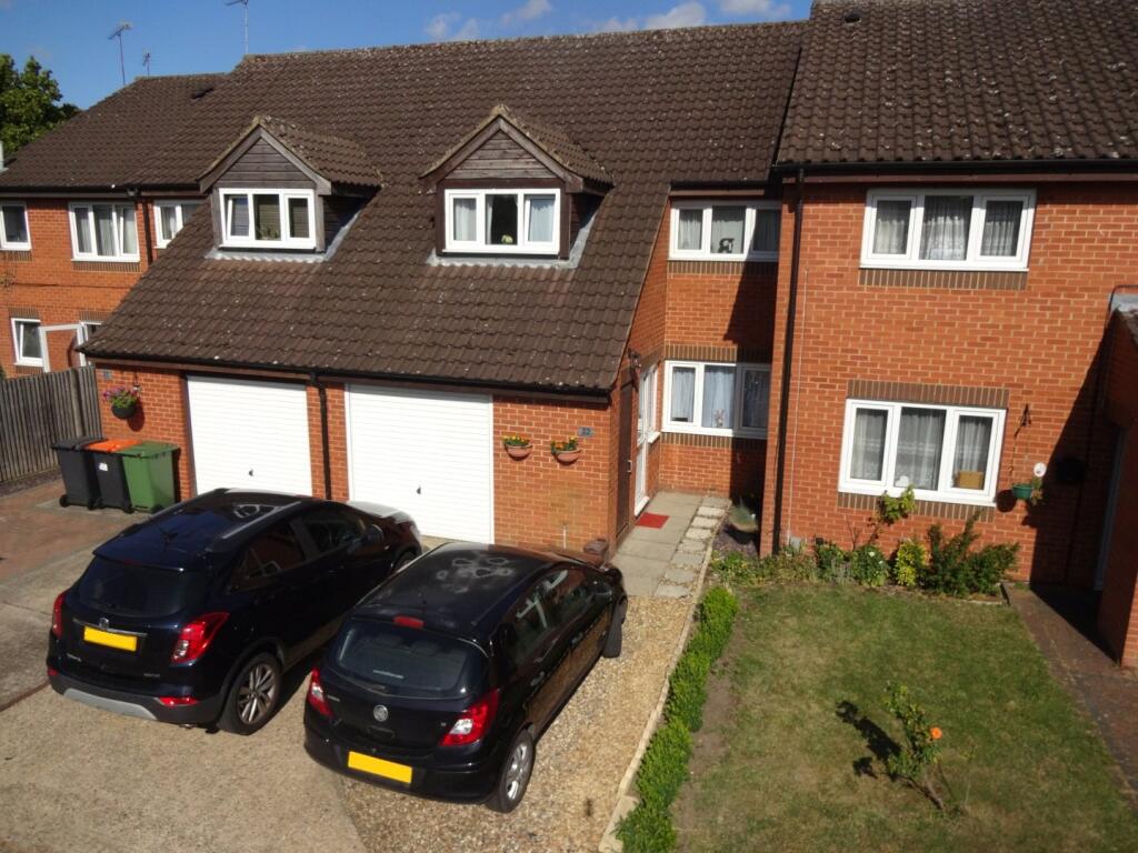 Main image of property: Parkside Close, Houghton Regis, Dunstable, Bedfordshire, LU5