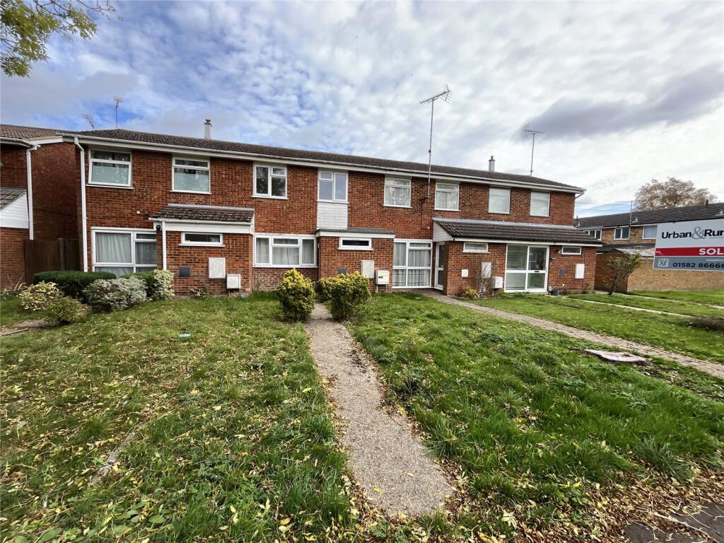 Main image of property: Grangeway, Houghton Regis, Dunstable, Bedfordshire, LU5
