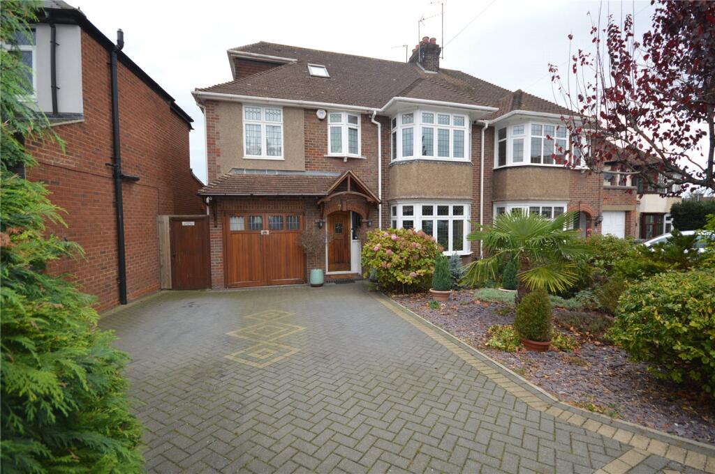 Main image of property: Elmwood Crescent, Luton, Bedfordshire, LU2
