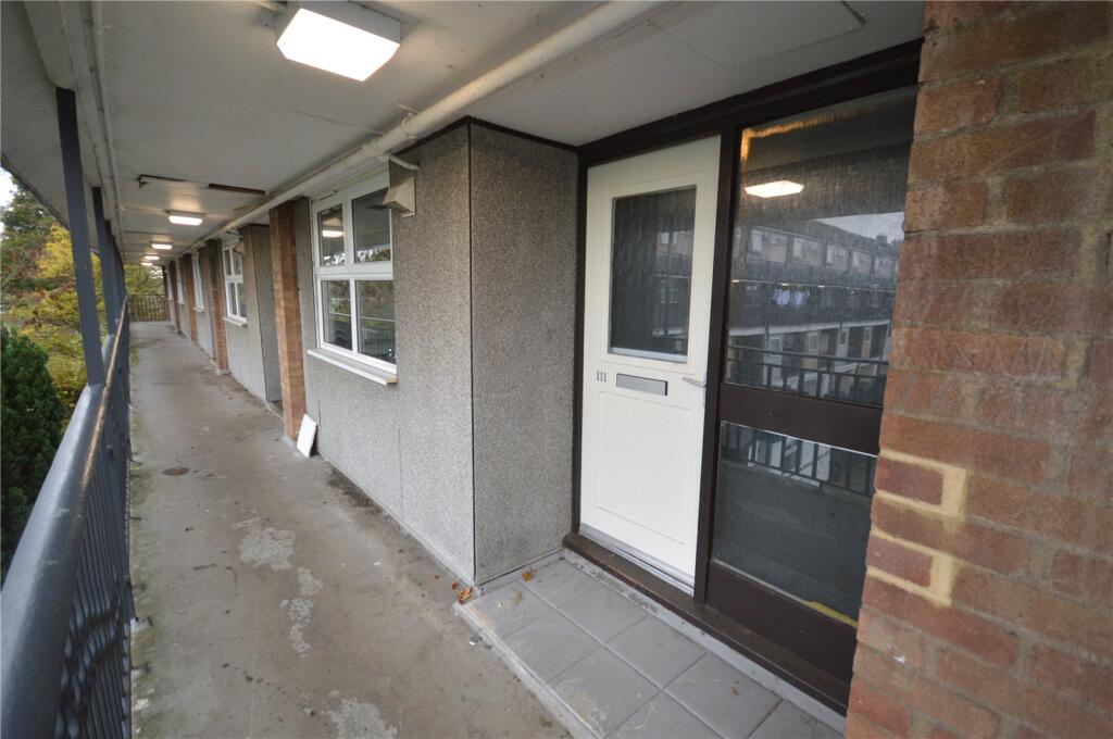 Main image of property: Arrow Close, Luton, Bedfordshire, LU3