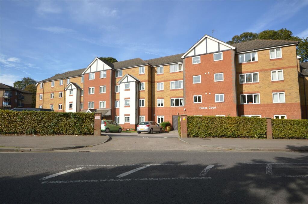 1 bedroom apartment for sale in Old Bedford Road, Luton, Bedfordshire, LU2