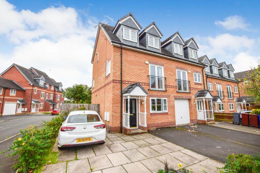 4 bedroom semi-detached house for sale in Lawnhurst Avenue, Manchester ...