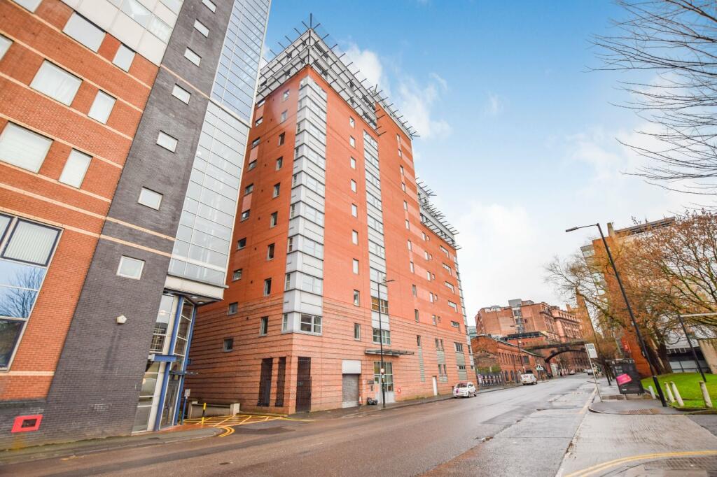 2 bedroom flat for rent in Montana House, 136 Princess Street, Southern Gateway, Manchester, M1