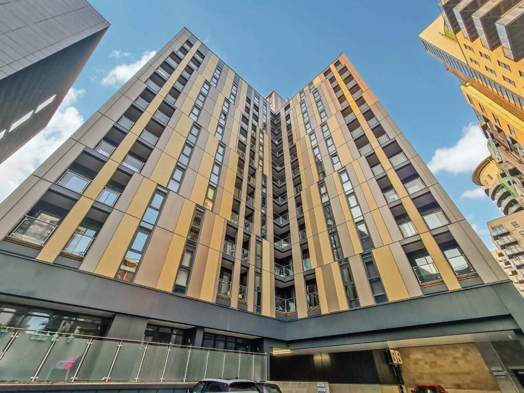 2 bedroom flat for rent in Hallmark Tower, 6 Cheetham Hill Road, Green Quarter, Manchester, M4