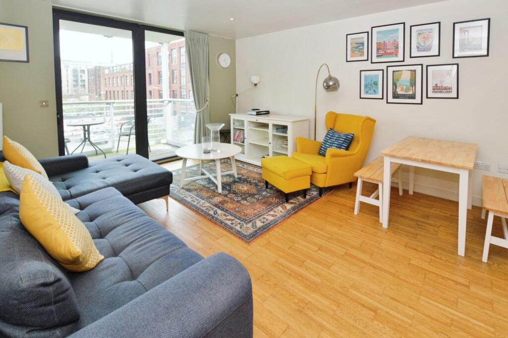 2 bedroom flat for sale in St Island, 5 Kelso Place