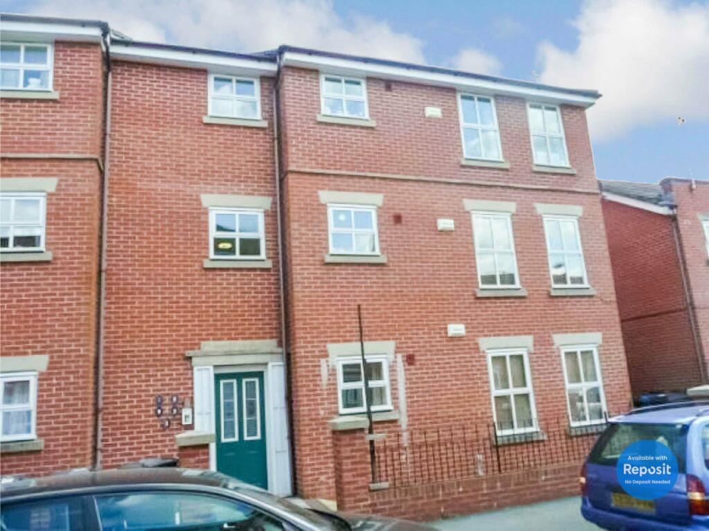 2 bedroom flat for rent in Blanchard Street, Hulme, Manchester, M15