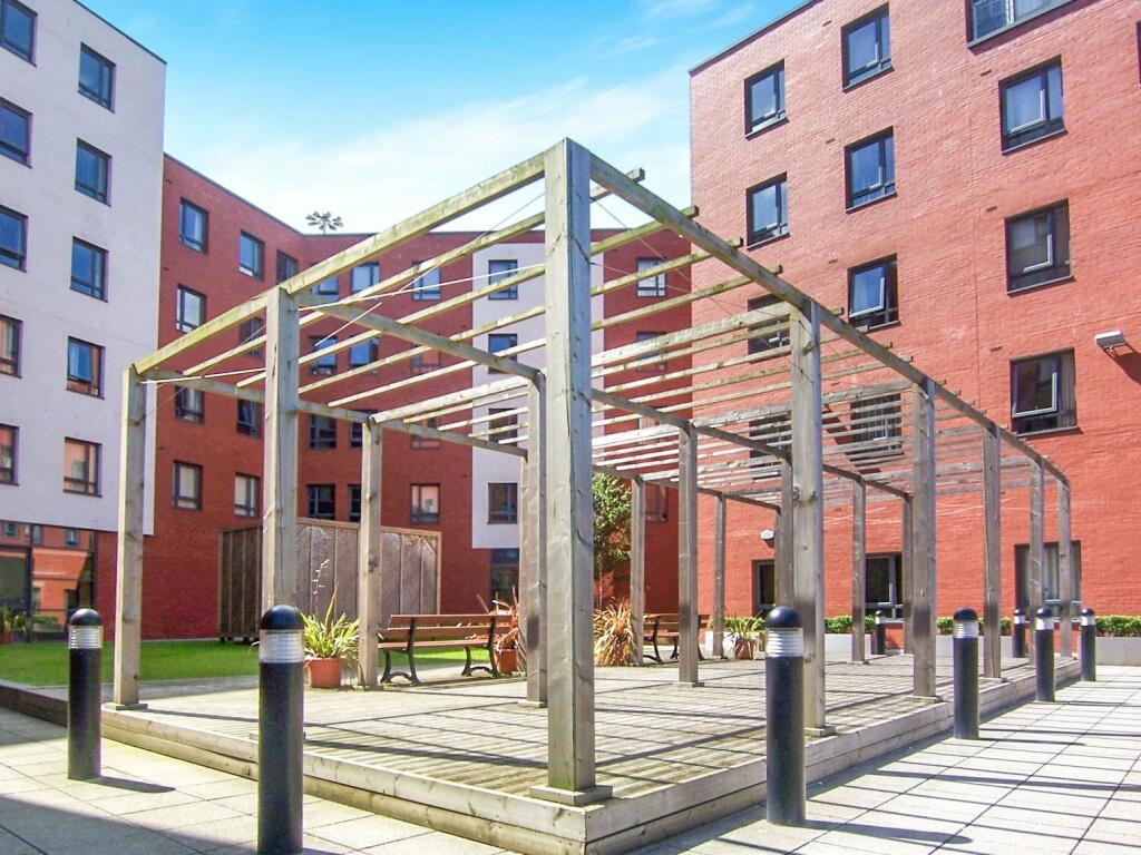 2 bedroom flat for sale in City Gate 3, 5 Blantyre Street, Castlefield