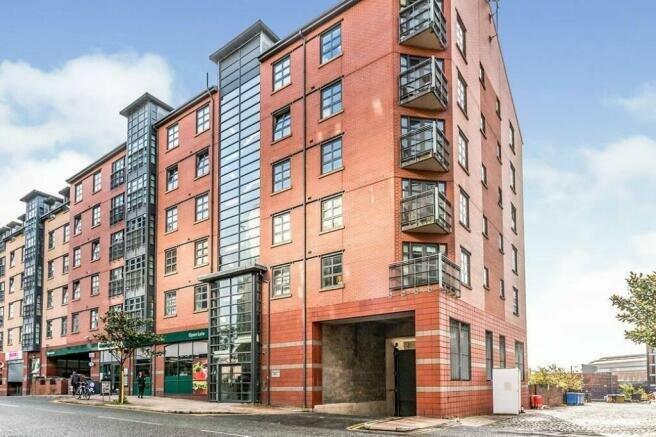 2 bedroom flat for rent in Navigation House, 20 Ducie Street, Northern Quarter, Manchester, M1