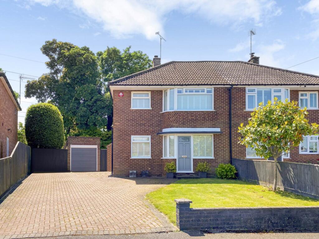 Main image of property: Thornton Crescent, Wendover