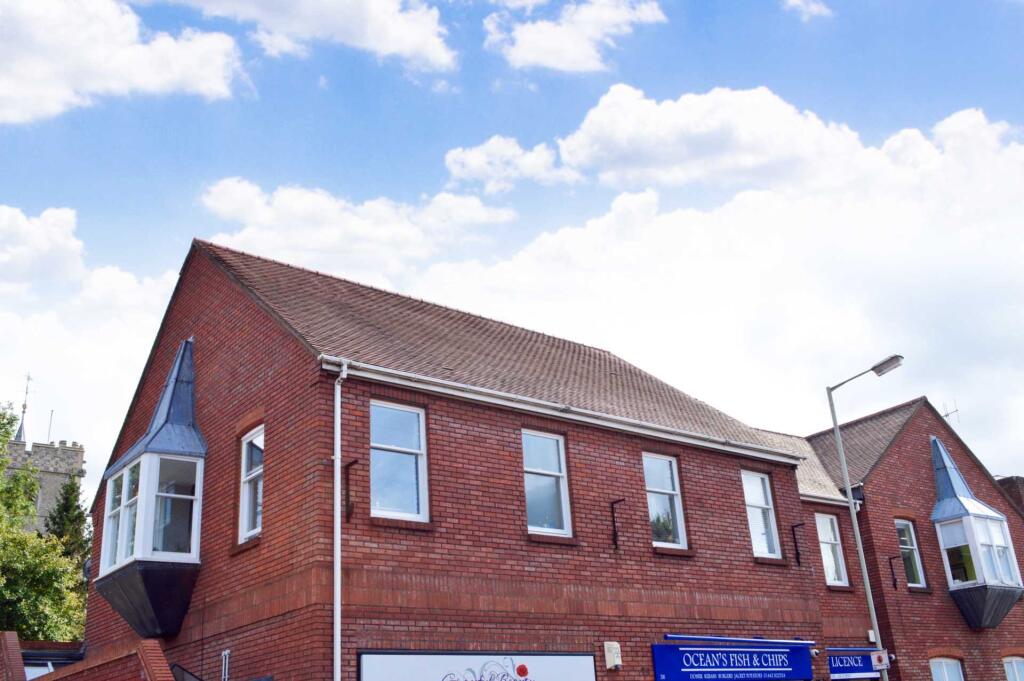 Main image of property: Frogmore Street, Tring