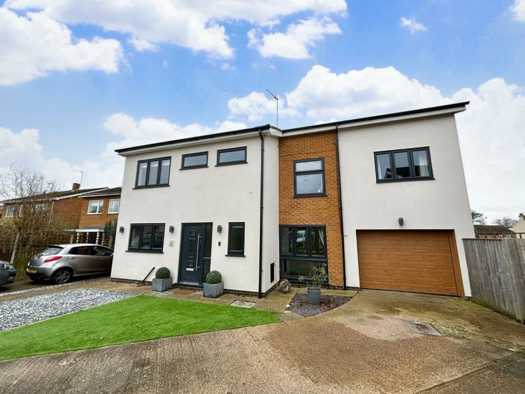 4 bedroom detached house for sale in Salcey Rise, Piddington