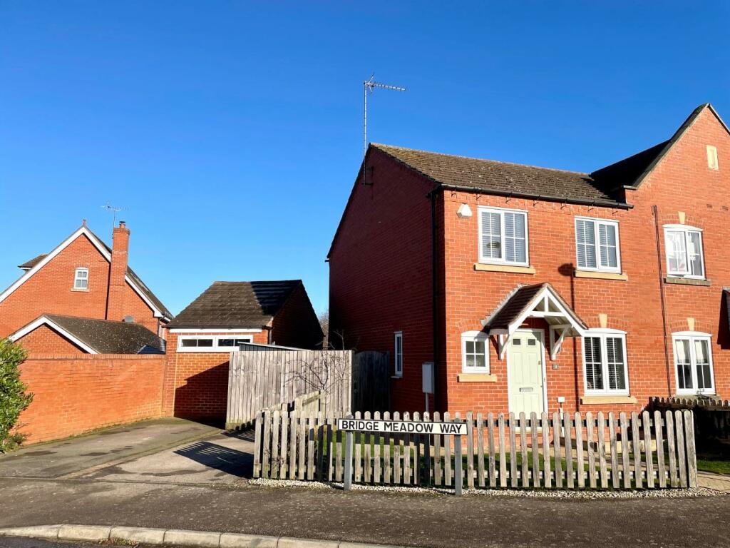 3 bedroom end of terrace house for sale in Bridge Meadow Way, Grange