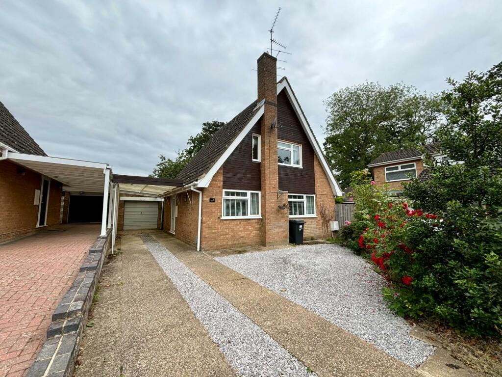 3 bedroom detached house for sale in Elm Way, Hackleton