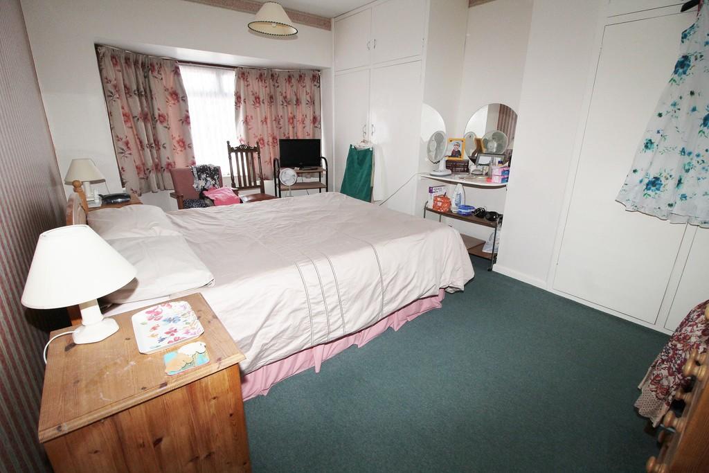 3 bedroom semidetached house for sale in Penhurst Road, Bedhampton, PO9