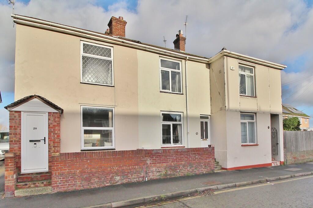 3 bedroom terraced house for sale in Bedhampton Road, Bedhampton, PO9