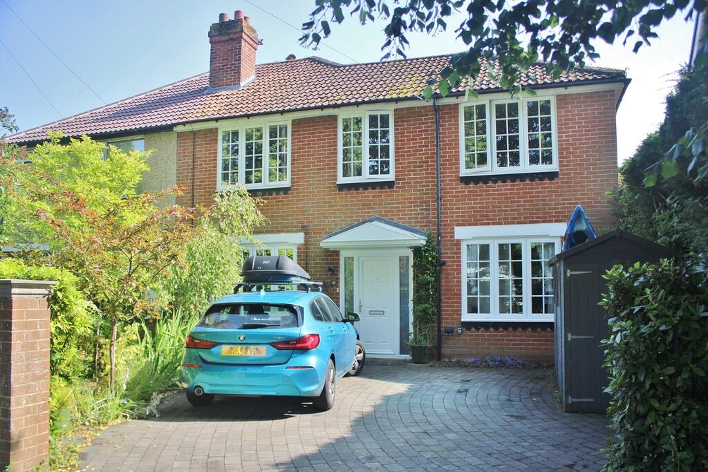 Main image of property: Avenue Road, Hayling Island