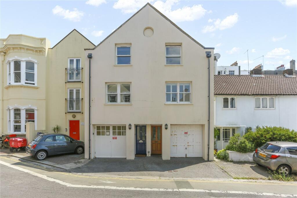 3 bedroom terraced house for sale in St. Johns Road, Hove, East Sussex, BN3