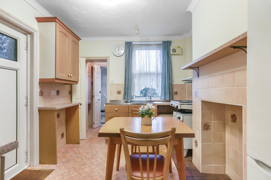 Additional property image - Vale Road, Portslade, Brighton, BN41