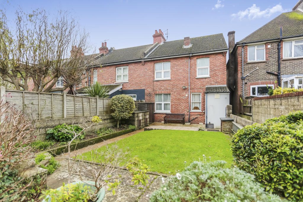 Additional property image - Vale Road, Portslade, Brighton, BN41