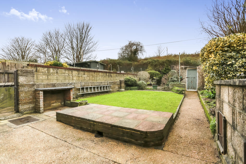 Additional property image - Vale Road, Portslade, Brighton, BN41