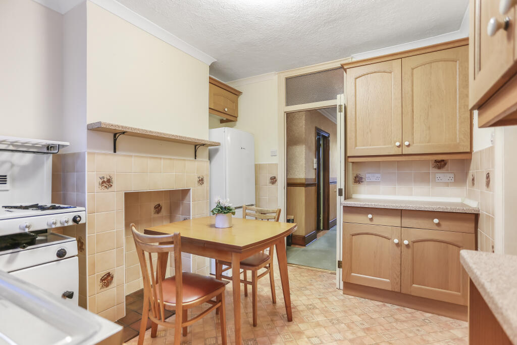 Additional property image - Vale Road, Portslade, Brighton, BN41