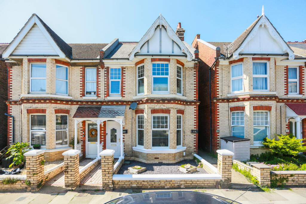 Main image of property: Worcester Villas, Hove, BN3