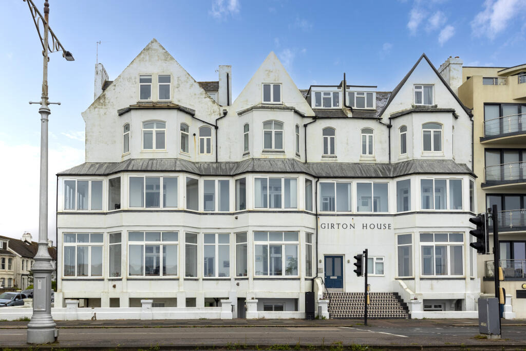 Main image of property: Kingsway, Hove, BN3