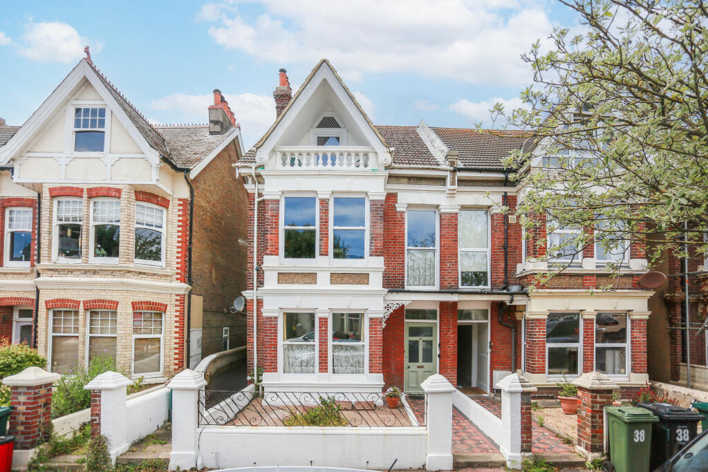 Main image of property: Upper Maisonette, 36 St Leonards Road, Hove, BN3