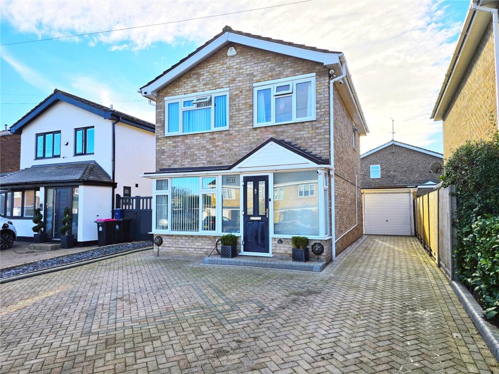 Main image of property: Steeplefield, Leigh-on-Sea, Essex, SS9