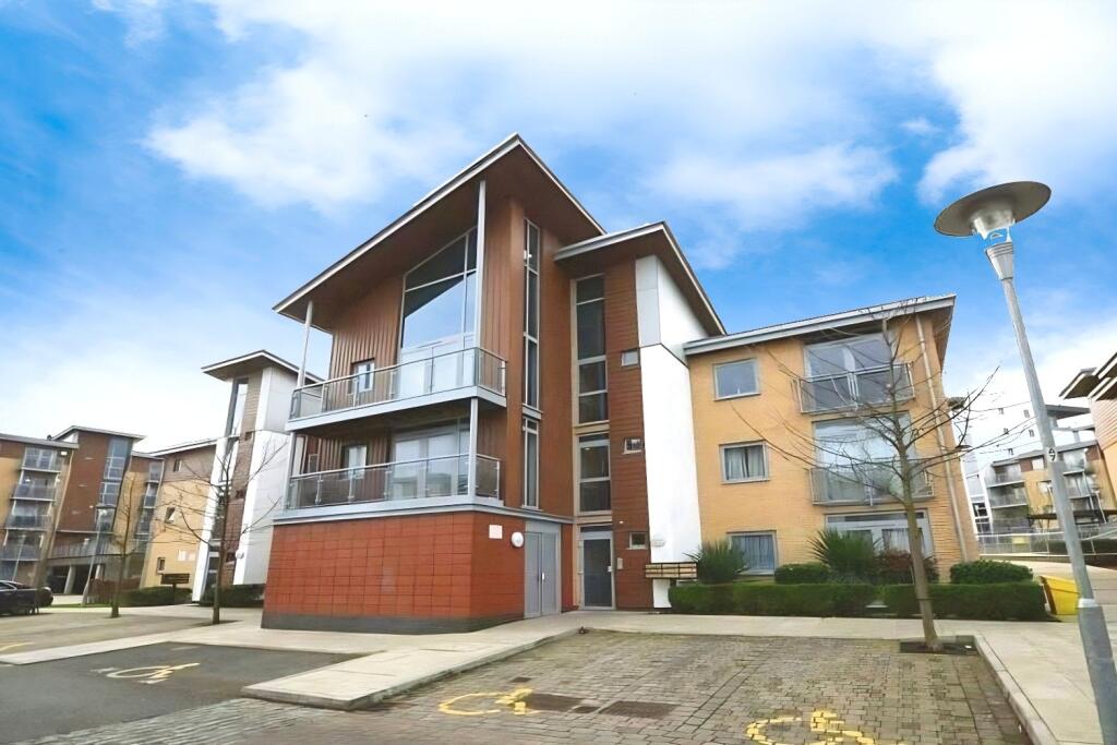 Main image of property: Kelvin Gate, Bracknell, Berkshire