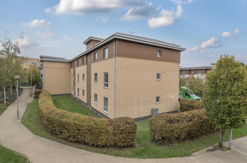 Main image of property: Kelvin Gate, Bracknell, Berkshire