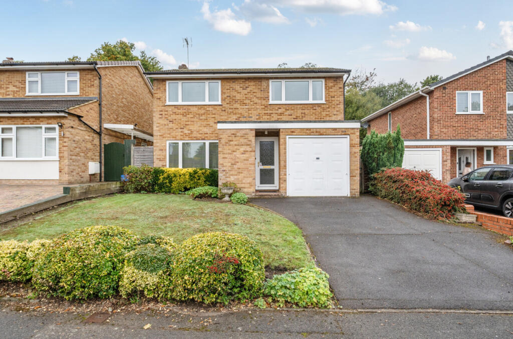 Main image of property: Whistley Close, Bracknell, Berkshire