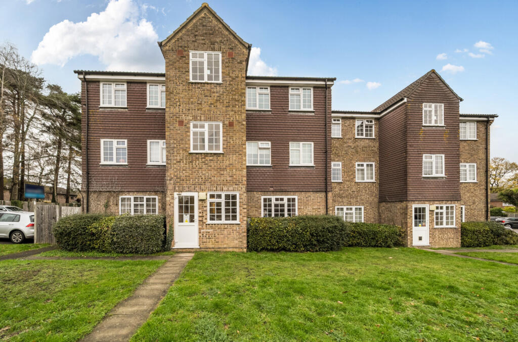Main image of property: Crofton Close, Bracknell, Berkshire