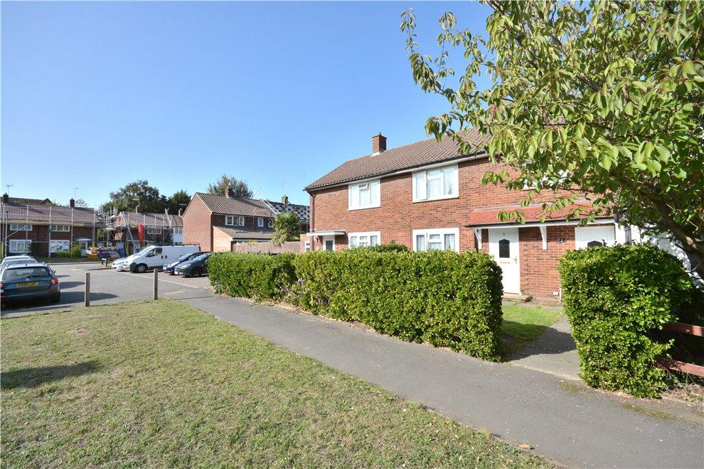 3 bedroom terraced house for sale in Green, Bracknell, RG12