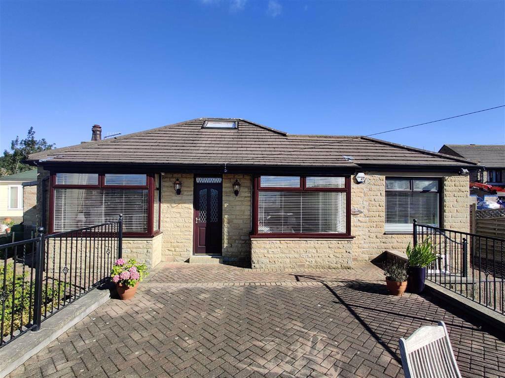 2 bedroom detached bungalow for sale in bs Terrace, Claremount