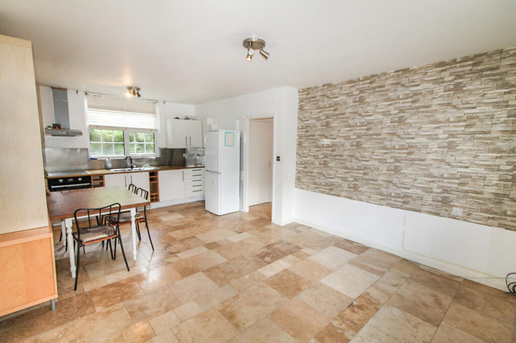 Main image of property: Silvertown, Canning Town, E16