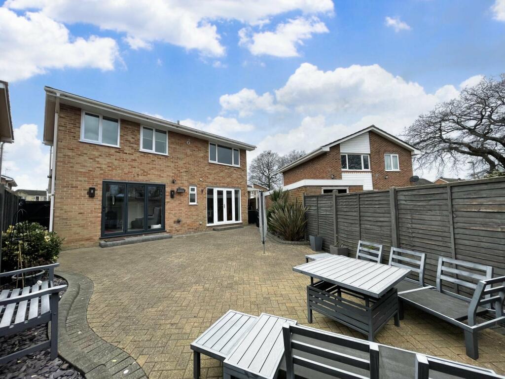 4 bedroom detached house for sale in Coppice Gardens, Yateley