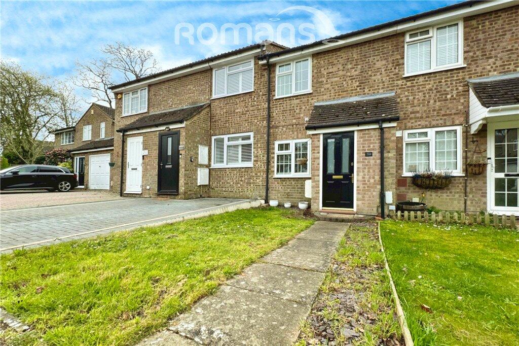 2 bedroom terraced house for sale in Evenlode Way, Sandhurst, Berkshire