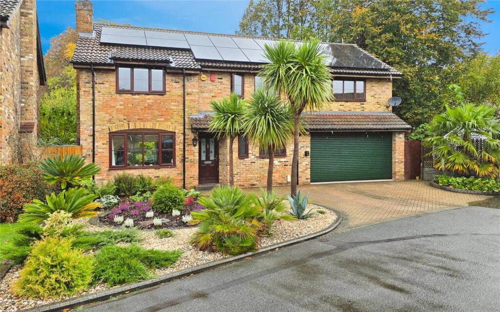 Main image of property: Templar Close, Sandhurst, Berkshire