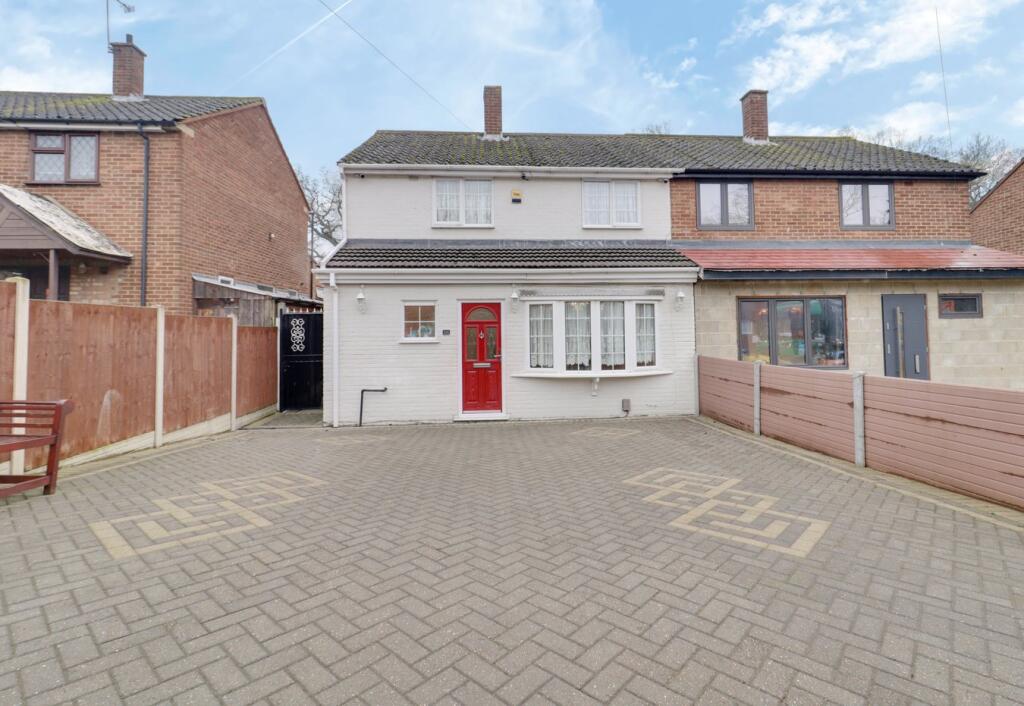 3 bedroom semi-detached house