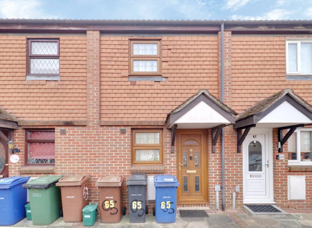 Main image of property: Water Lane, Purfleet-on-Thames, RM19