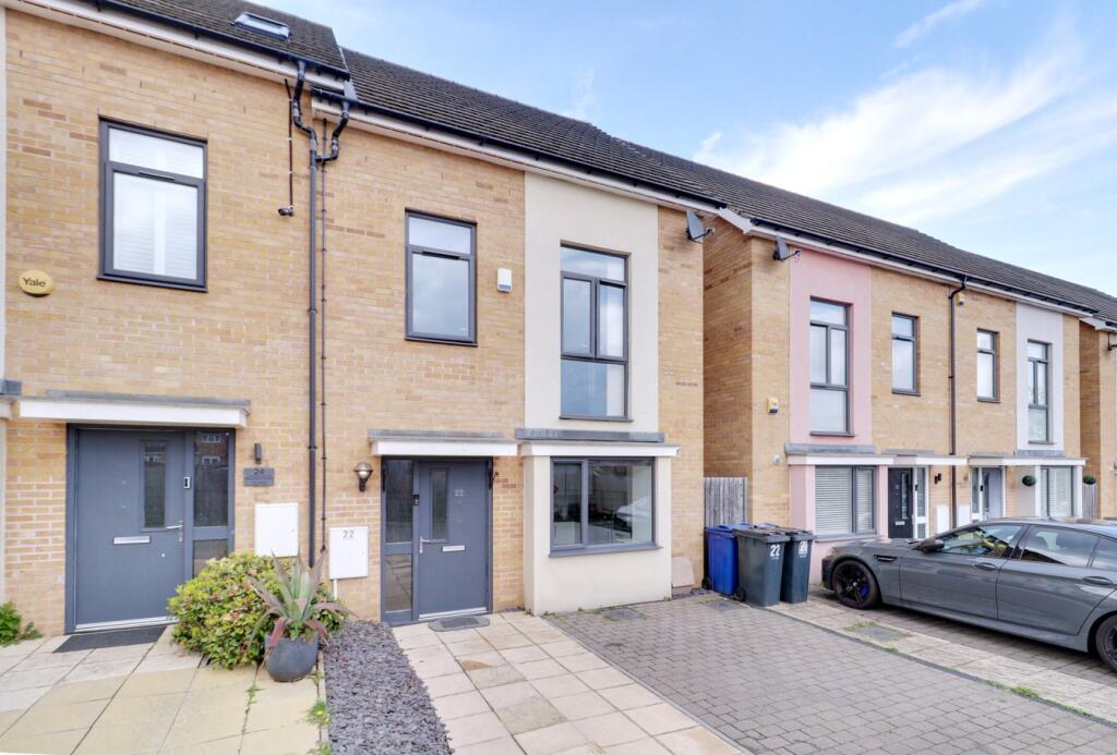 Main image of property: Marshfoot Close, Aveley, RM15
